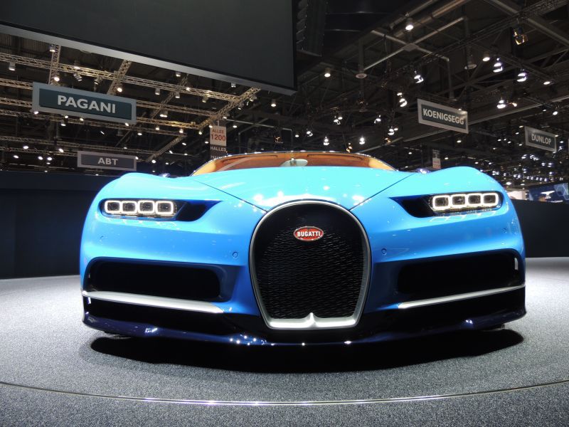 Bugatti Chiron 8.0 W16 (1500 Hp) AWD DSG